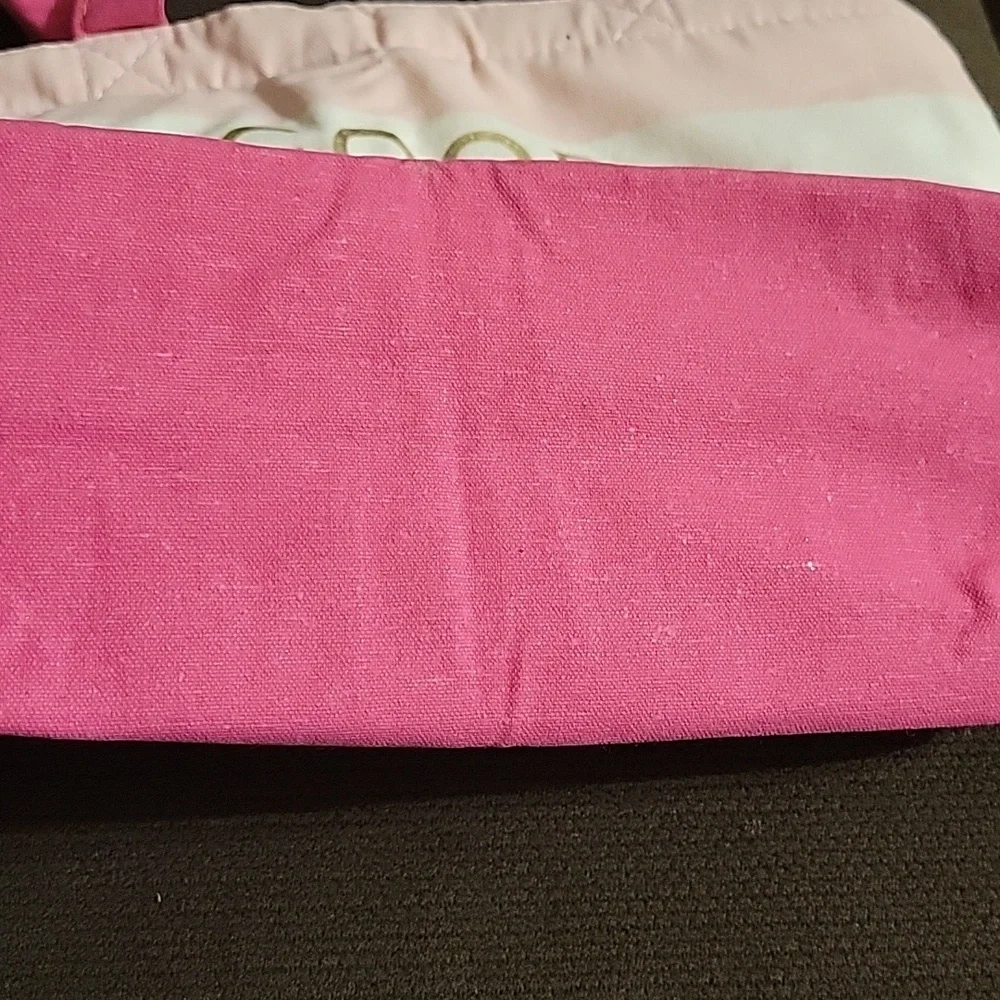 Cupcakes and Cartwheels Good Vibes Only Pink & White  Thermal Lunch Tote - Picture 4 of 14